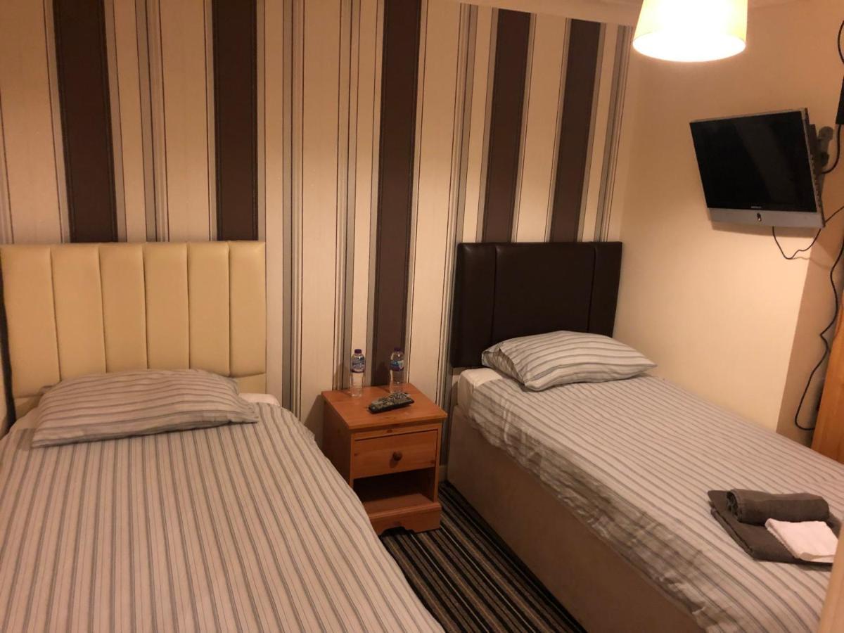Saracen Head Hotel Beith Zewnętrze zdjęcie